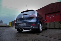Pare choc arriere VW Golf 5 (V) look R32 - double sortie centrale protec