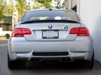 Pare choc arriere BMW Serie 3 E92 E93 06-10 look M3 Double centrale - PDC