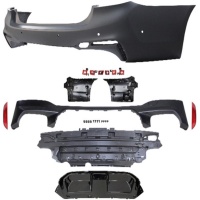 Pare choc arrière look CS noir brillant avec PDC pour BMW Série 5 G30 Berline 17-20