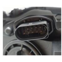 Phare halogene droit AUDI A4 B8 phase 2 11-15 - Noir