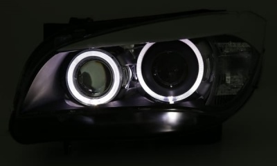 Phare Avant Droit Pour BMW X1 (Modèle E84) - Conducteur à Droite (RHD) - Réf. 89093507