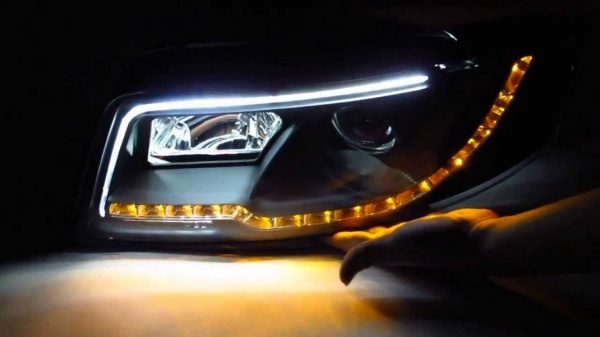 2 Phares avant AUDI A4 (B6) - LTI et LED - Noir