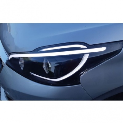Phares avant Peugeot 208 LTI LED look xenon - Chrome 