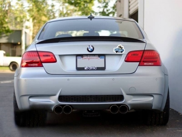 Pare choc arriere BMW Serie 3 E92 E93 06-10 look M3 Double centrale - PDC