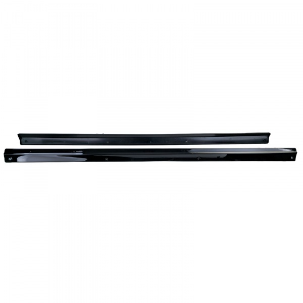 Bas de caisse look Sport noir brillant pour VW Golf 5 03-08