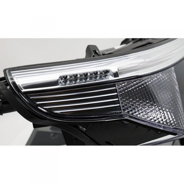 Phare droit passager xenon D1S BMW Serie 5 E60 E61 - 05-07
