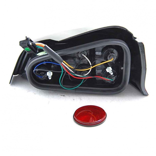 2 Feux arriere Peugeot 106 96-03 - Rouge clair