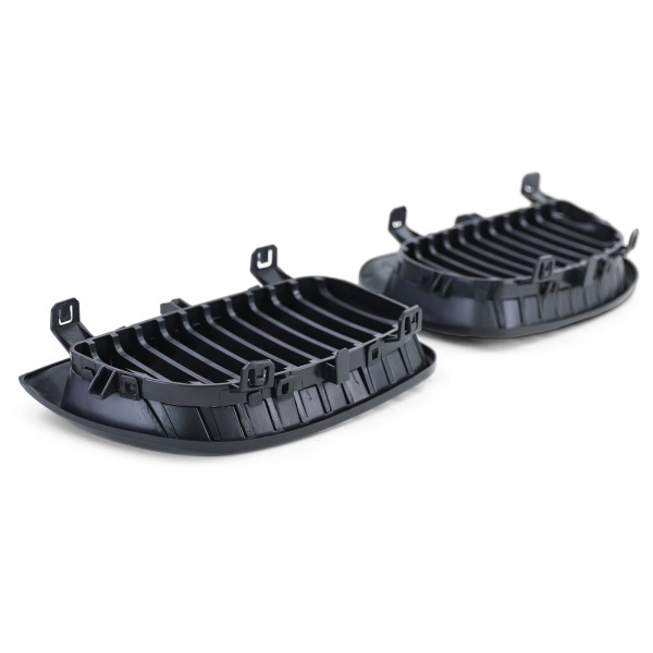 Grilles calandre BMW Serie 1 E81  E87 04-07 - Noir Mat