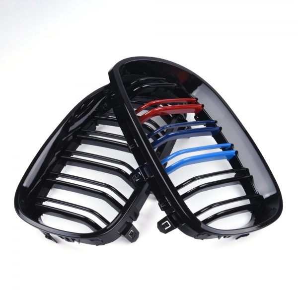 Grilles calandre BMW Serie 5 E60 E61 03-10 look couleur M - Noir Brillant