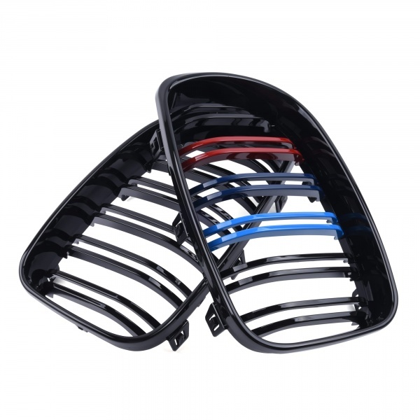Grilles calandre BMW Serie 1 E81 E87 LCI  08-11 look couleur M - Noir brillant