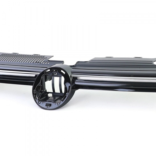 Grille calandre VW Golf 8 (VIII) 20-23 - look R avec LED - Noir brillant