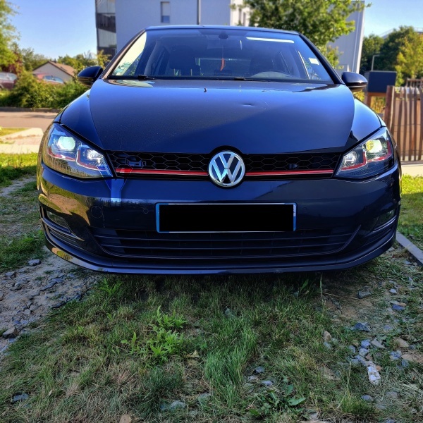 2 Phares avant VW Golf 7 - look GTI - Noir - Dynamiques