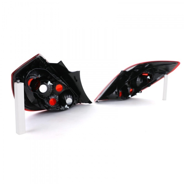 2 Feux arriere Opel Corsa D 3p look OPC 06-14 - Rouge teinte