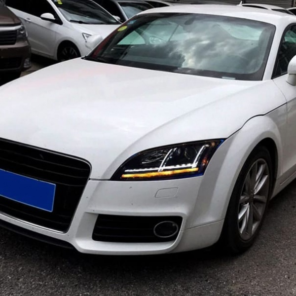 2 Phares xenon AUDI TT 8J phase 2 10-14 - look Matrix LED - Noir
