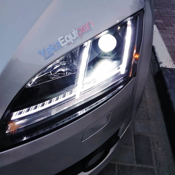 2 Phares AUDI TT 8J  06-11 - look xenon Matrix LED - Noir