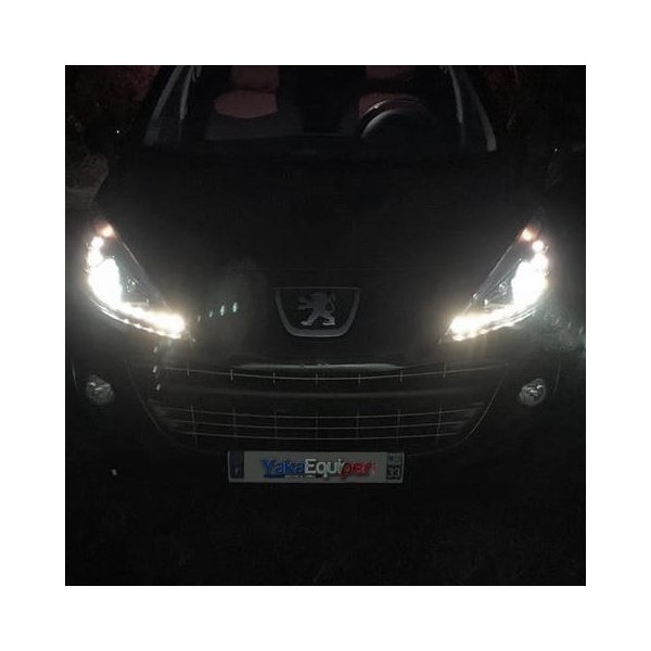 2 Phares avant Peugeot 207 Devil Eyes LED - Noir