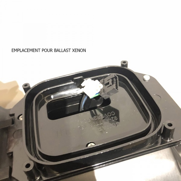 2 Phares xenon AUDI TT 8J  06-11 - look Matrix LED - Chrome