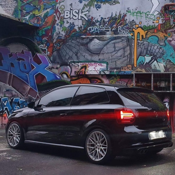 Pare choc arriere VW Polo 6R 6C 09-17 - look R - avec ou sans PDC