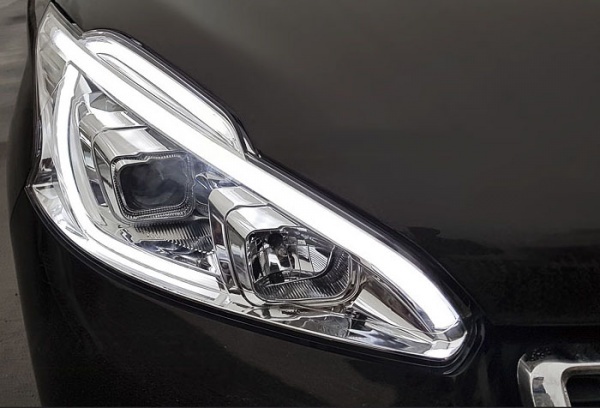 2 Peugeot 208 LTI LED headlights xenon look - Chrome