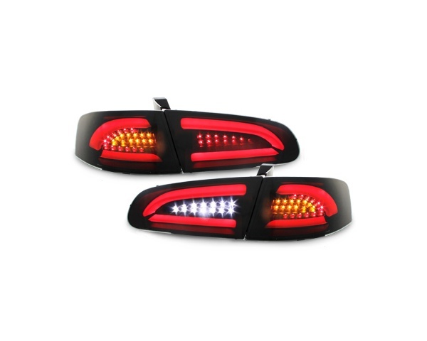 2 SEAT Ibiza 6L 02-08 lampen - LTI + LED BAR rood - Zwart