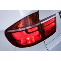 2 luci posteriori BMW X5 E70 07-10 - LTI - rosse