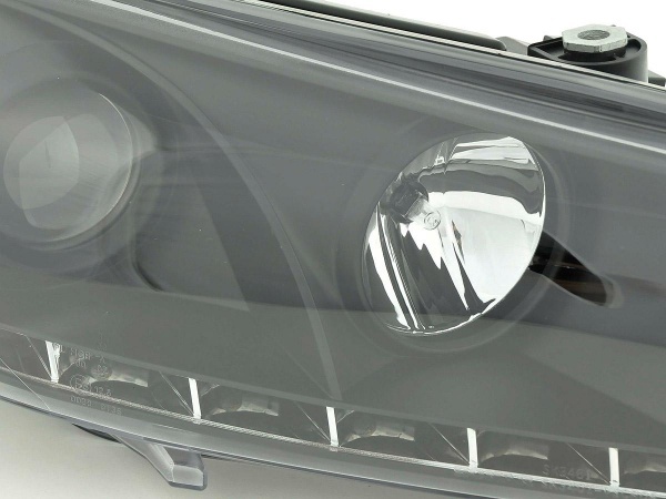 2 faróis dianteiros VW Scirocco Devil Eyes LED R87 08-14 - Preto