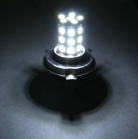 81 LED Bulb H4 - White