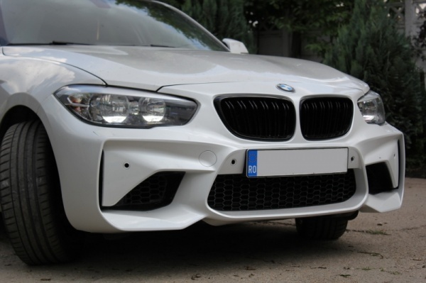 Pára-choques dianteiro BMW Serie 1 F20 F21 15-18 - Aparência M2 - PDC- ss AB